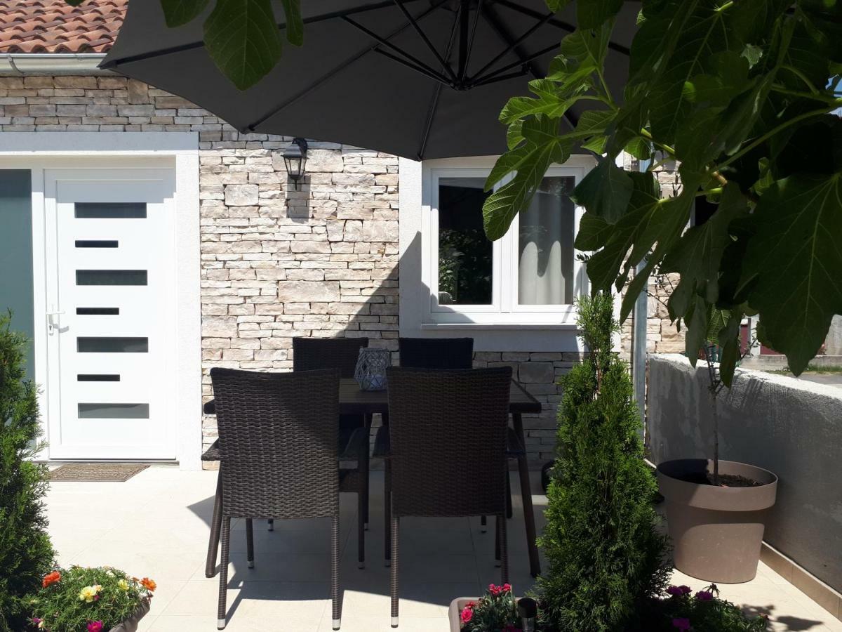 Apartman Mandi Bibinje Exterior foto